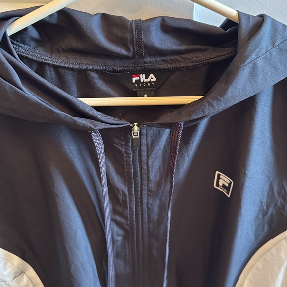Fila Sport Wind Breaker - Picture 2 of 4